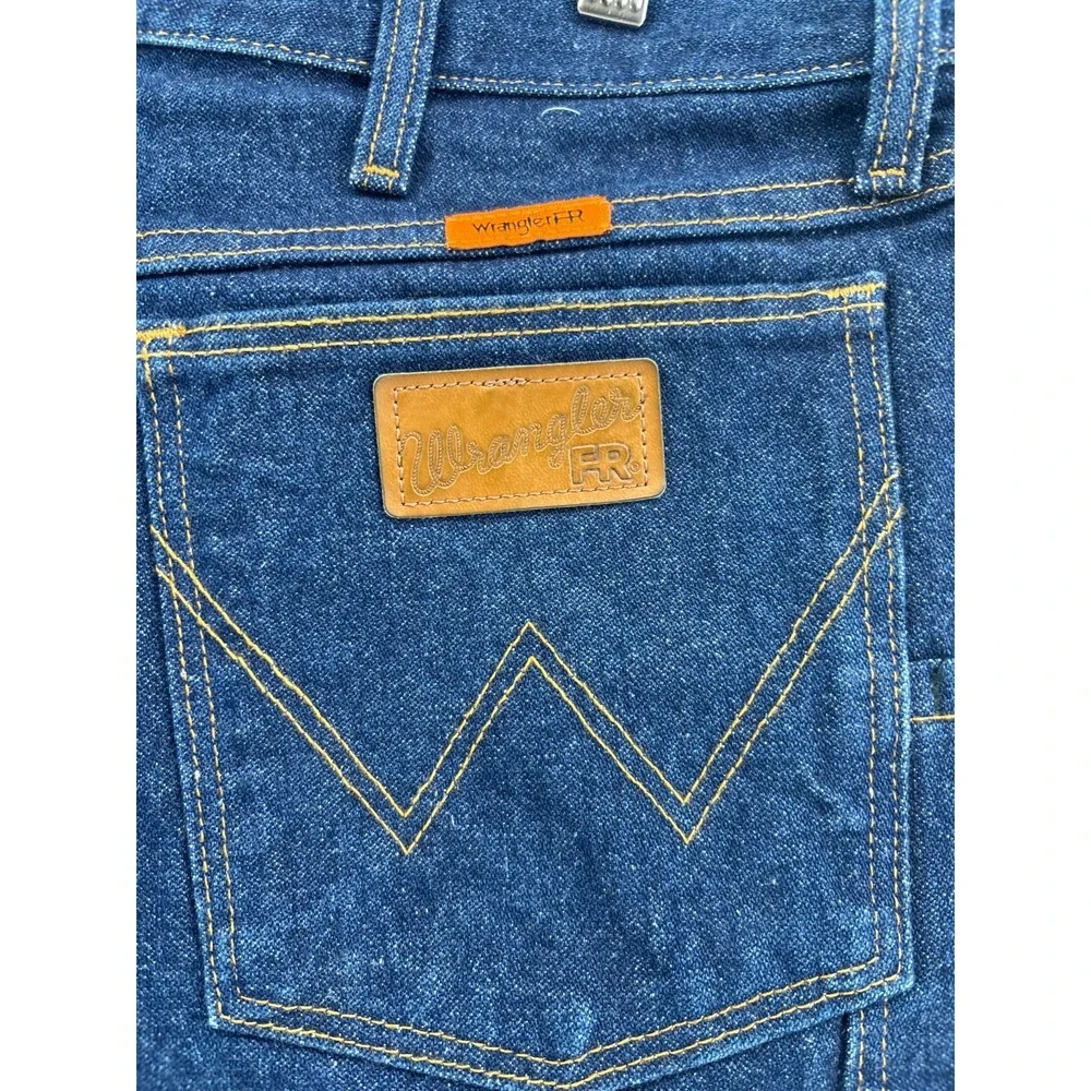 Wrangler FR Jeans Mens Blue Flame Resistant Relaxed Fit Workwear 38x32 NWOT